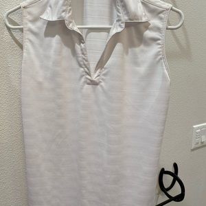 Sleeveless golf polo